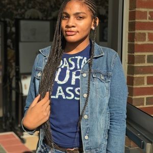 Meet your Posher, Makayla